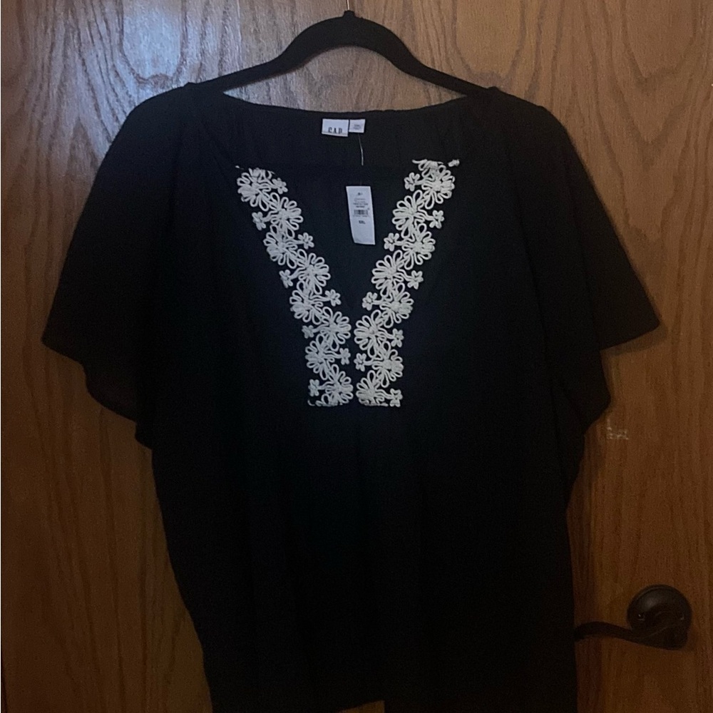 GAP Factory Black Gauze Flutter Sleeve Top With Embroidered Detail XXL NWT